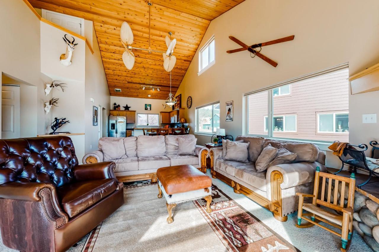 Firelight Chalet 94 Big Sky Exterior photo