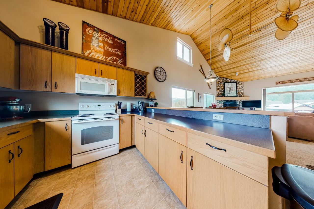 Firelight Chalet 94 Big Sky Exterior photo