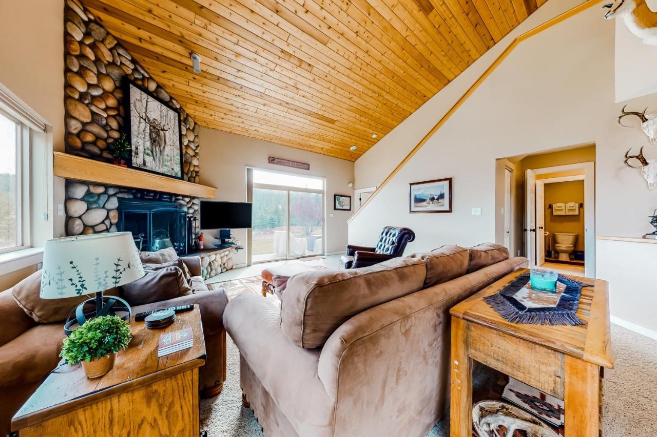 Firelight Chalet 94 Big Sky Exterior photo